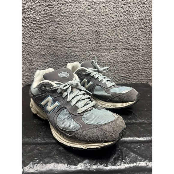 New Balance 2002R Lace Up Sneakers Magnet Lead M2002RFB Mens Size 10.5 US Unisex